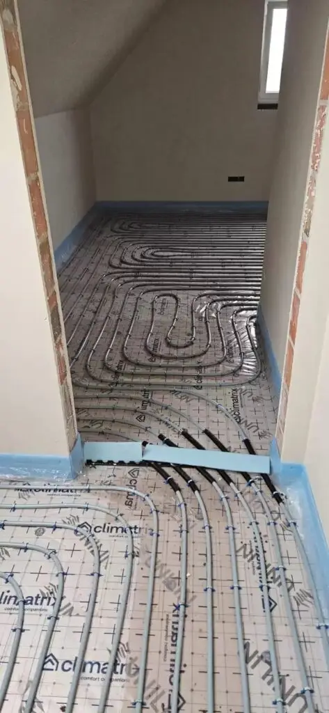 Vloerverwarming gelegd in een gang, project Vloerverwarming Laurijssen