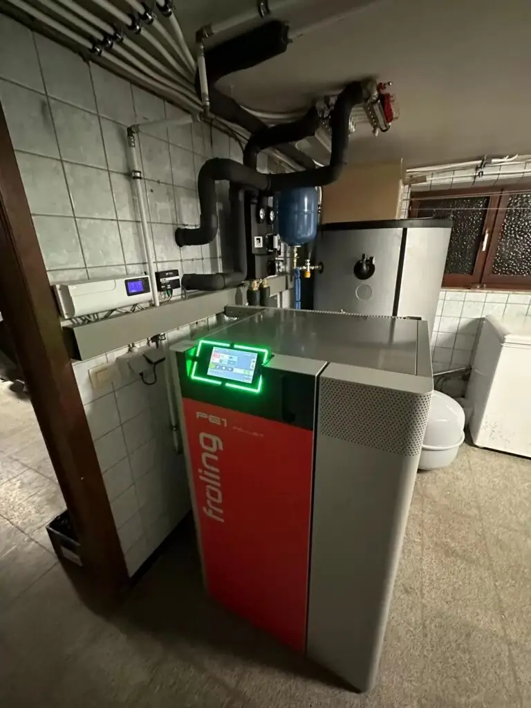 Fröling PE1 pelletketel in de kelder, project Stookolieketel vervangen door PE1 pelletketel 25 kW Fröling