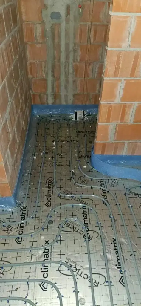 Vloerverwarming gelegd in een gang, project Vloerverwarming Gelijkvloers Laurijssen Retie