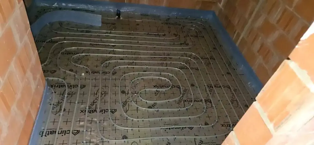 Vloerverwarming gelegd in een kamer, project Vloerverwarming Gelijkvloers Laurijssen Retie