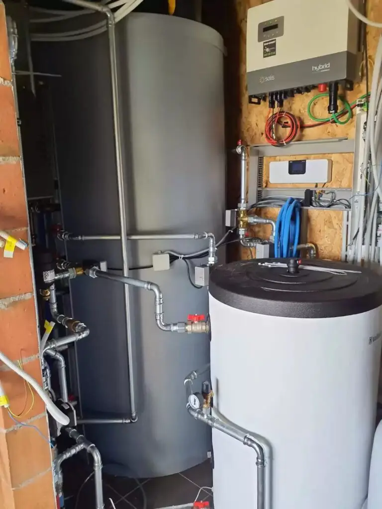 Warmtepomp met boiler en regeling, project Warmtepomp met boring Remko