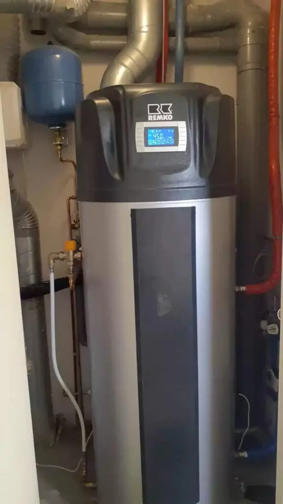 Warmtepompboiler met expansievat, project Lucht-water warmtepomp in combinatie met Buffer 800liter