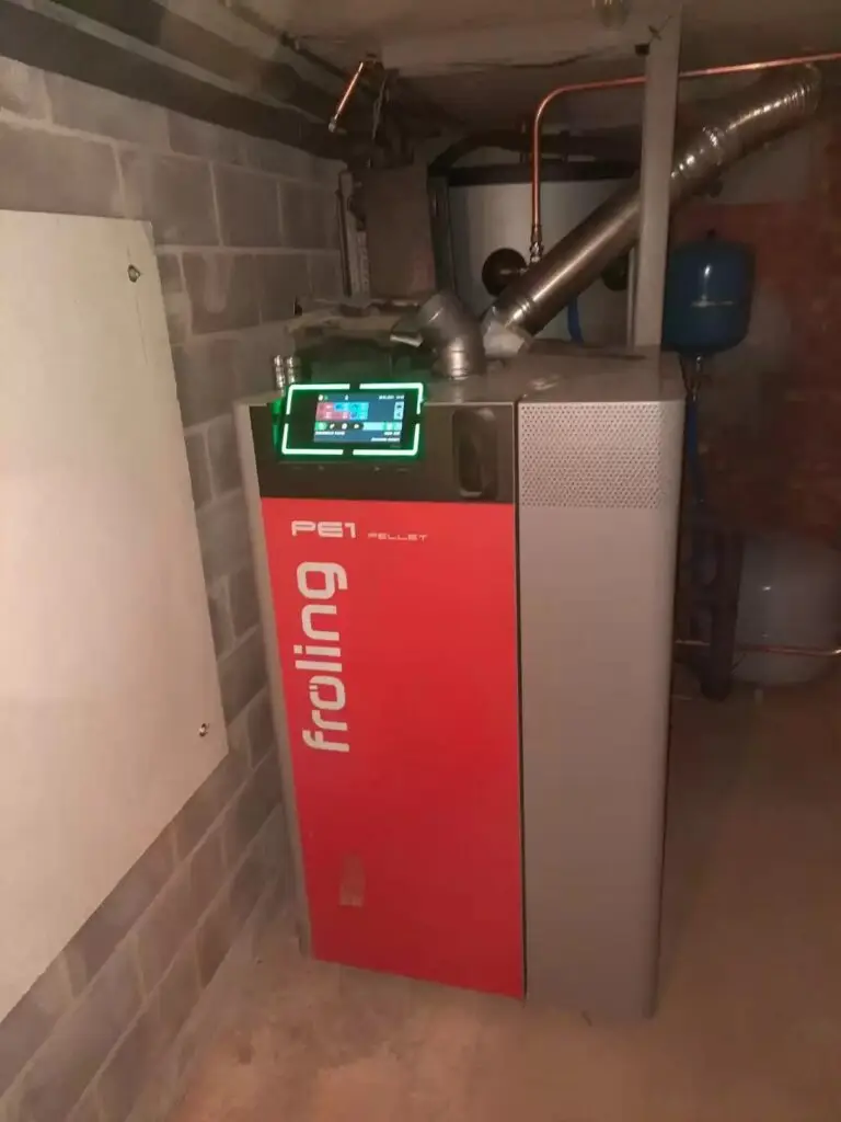 Fröling-pelletketel in de kelder, realisatie Aqua & Fire