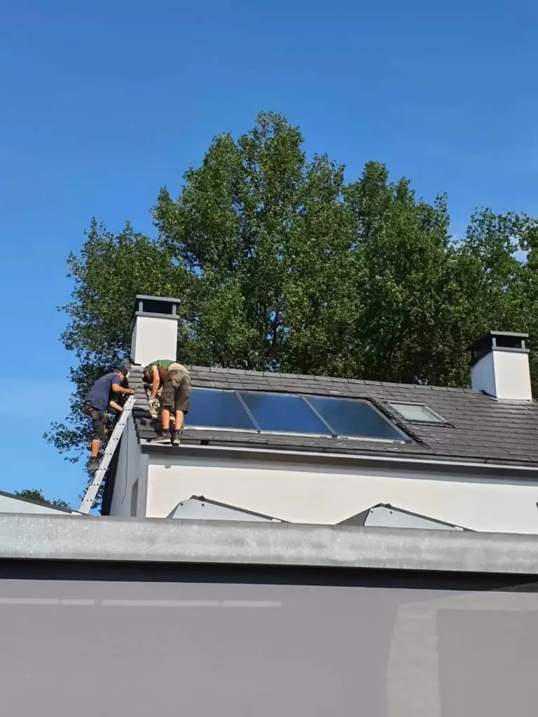 Thermische zonnepanelen ingebouwd in het dak, project Thermische zonnepanelen inbouw