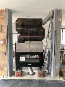 Ortner tegelkachel in opbouw, project Ortner tegelkachel en gasketel